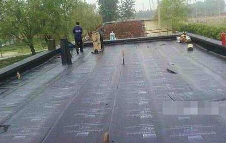 屋頂防水補漏的材料有哪些？一般來說會怎么進行工程？